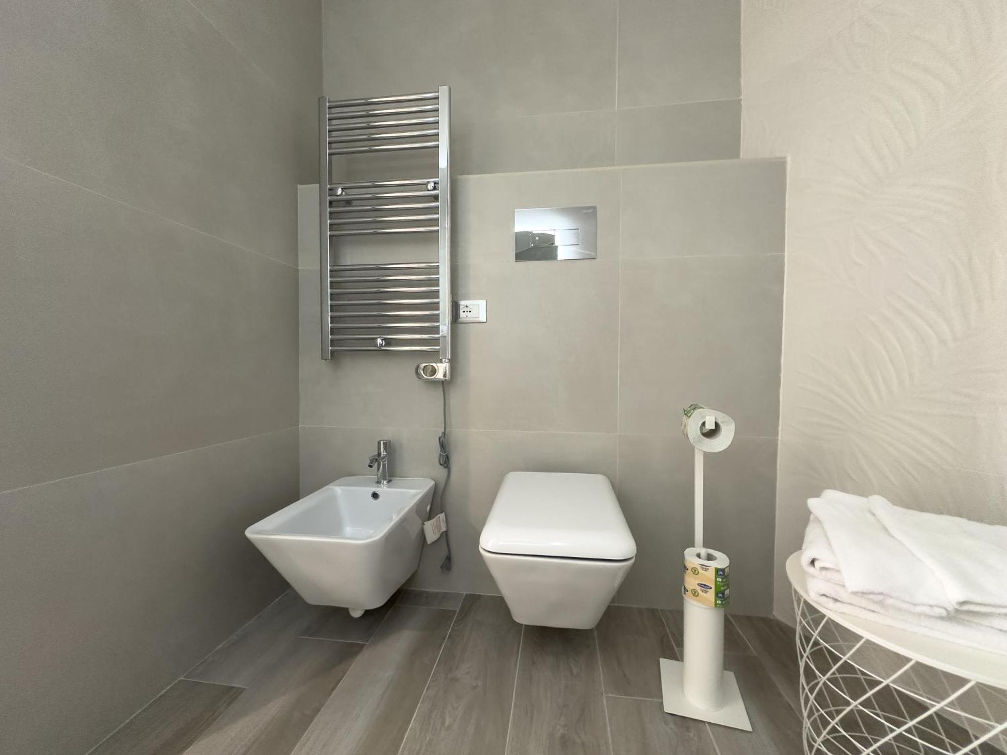 Al Civico3 Home & Suites Salerno Ngoại thất bức ảnh
