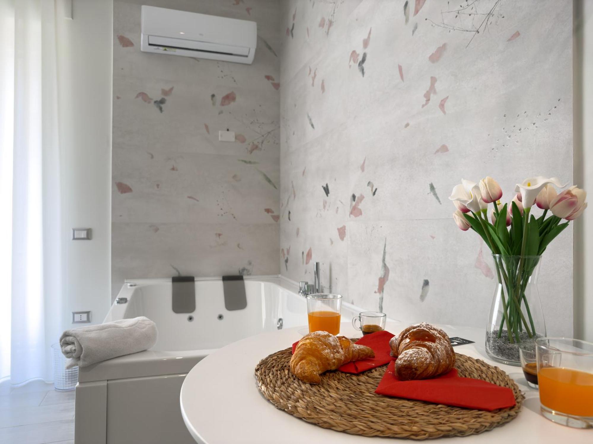 Al Civico3 Home & Suites Salerno Ngoại thất bức ảnh